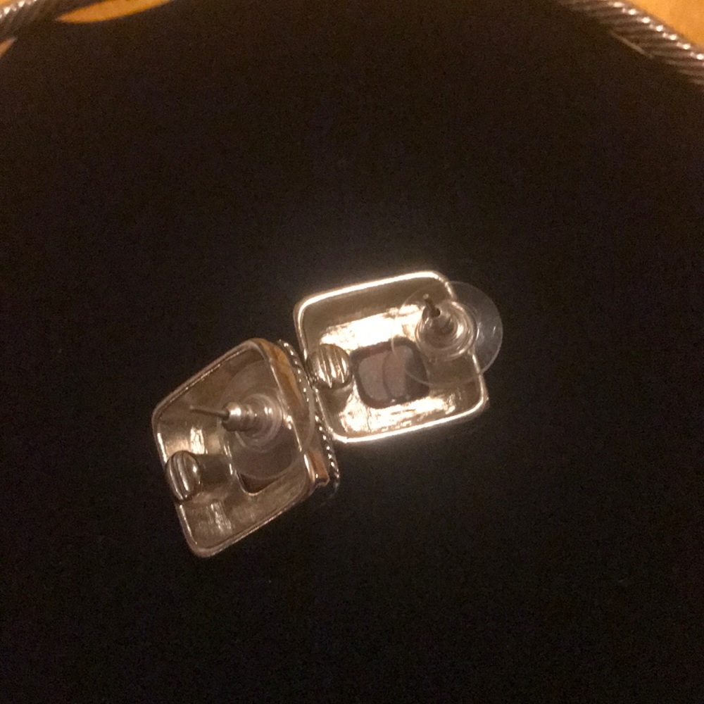 Silver - Picture 6 of 6